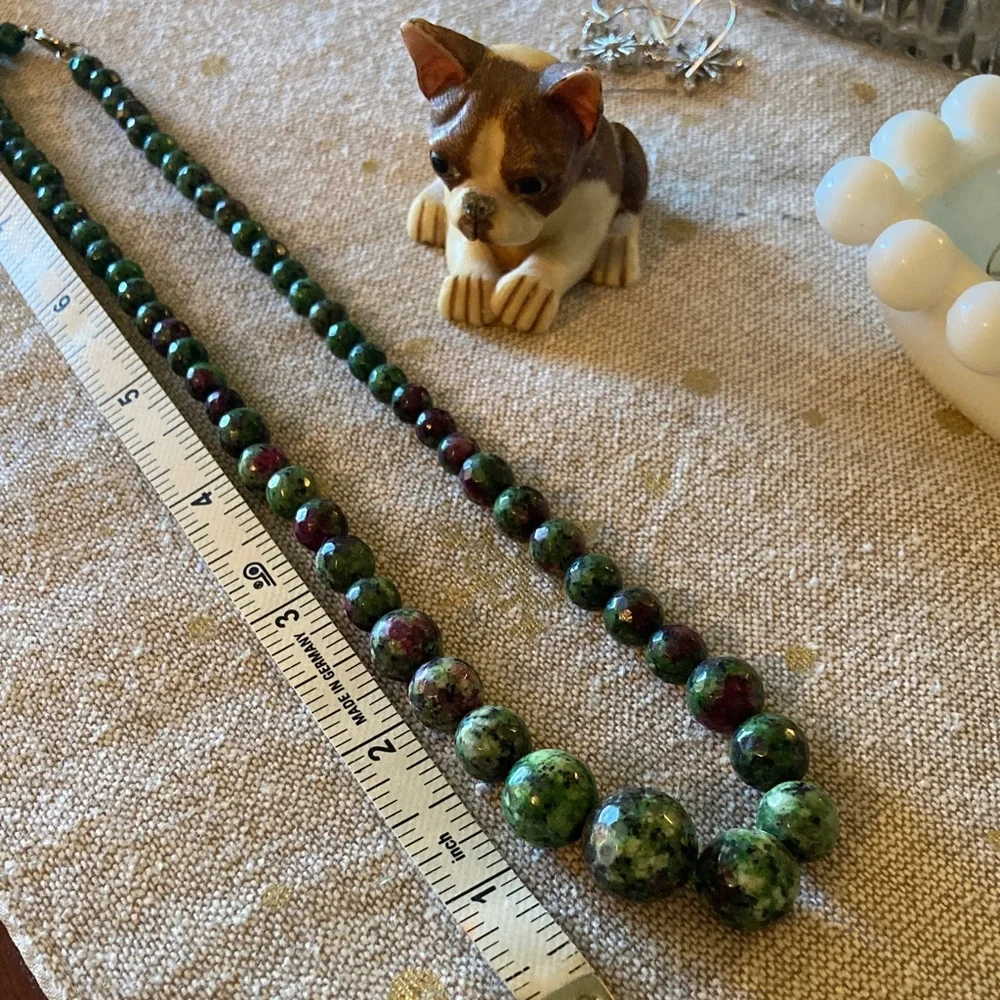 Ruby zoisite green and red/purple beaded necklace, length 18”. Beautiful!!💜💚 - Picture 2 of 4
